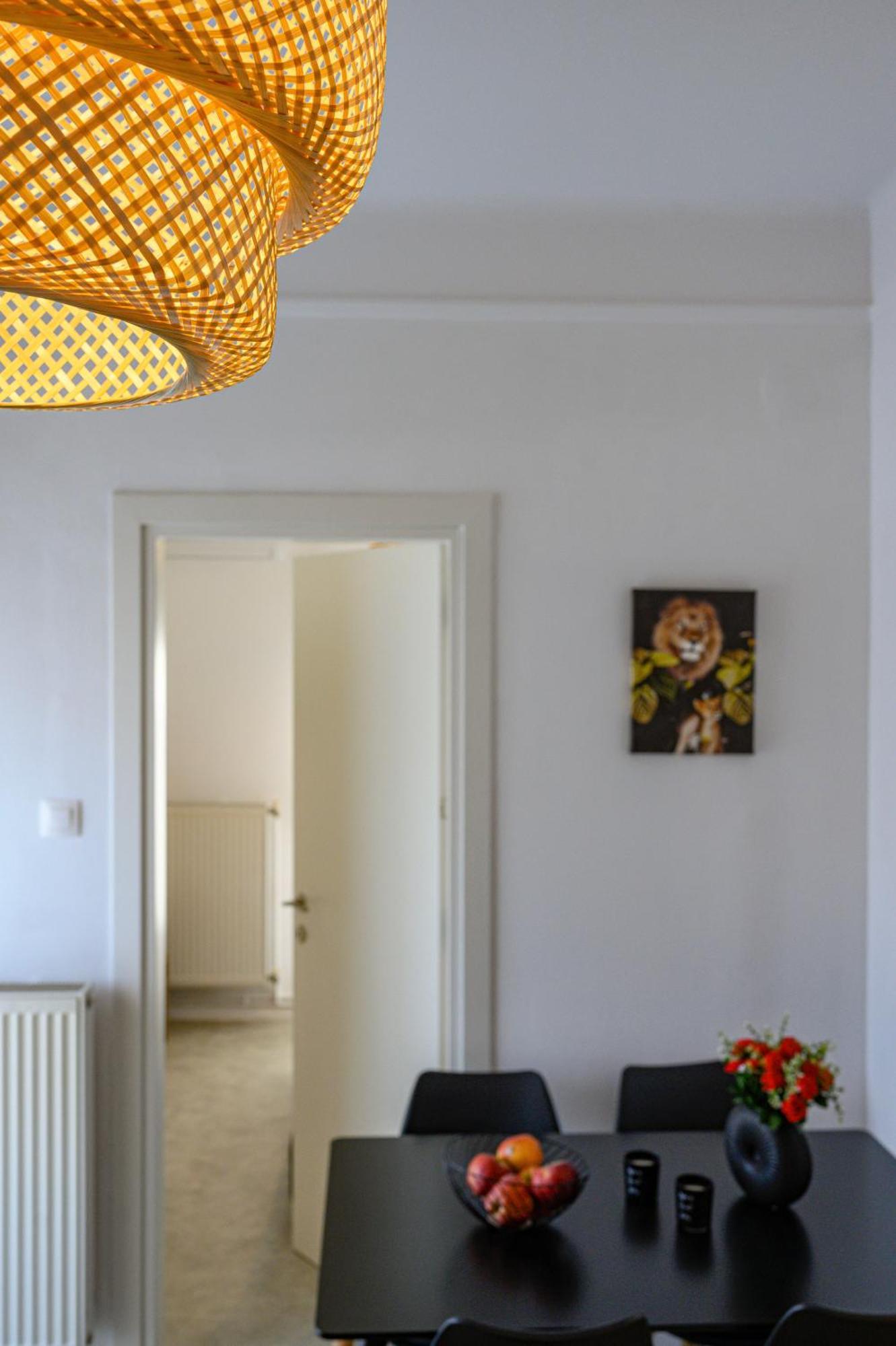 Center Downtown Apartament *